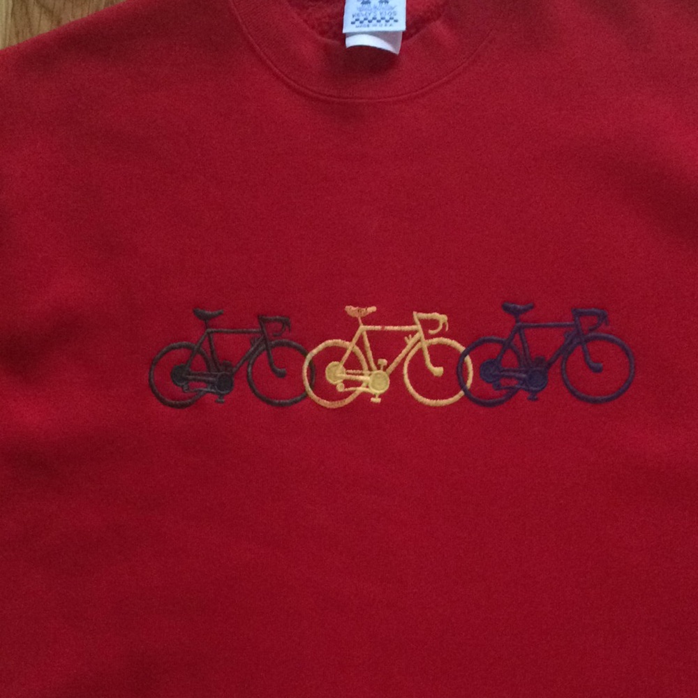Red Long Sleeve Sweatshirt w/ embroidery bikes Adult Small EUC